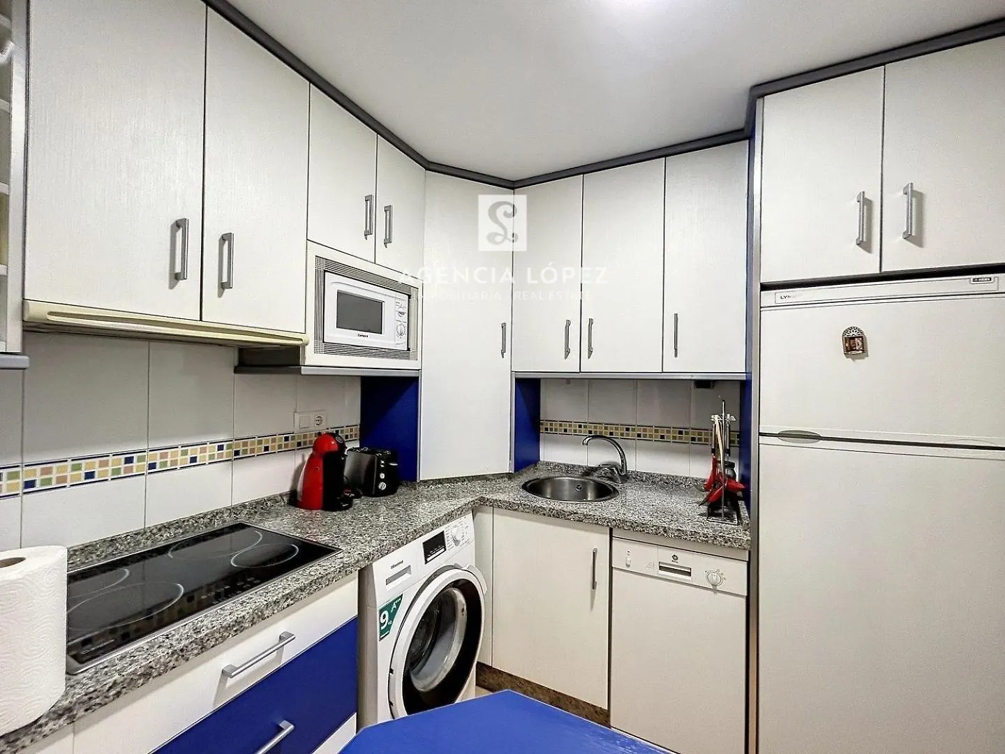 Urban Sunshine Apartment Estepona 0*,  Spanje